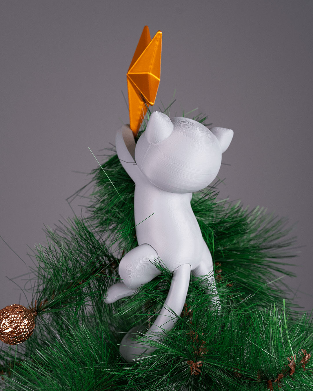 Meowy Christmas Tree Topper – Cat Reaching for the Star