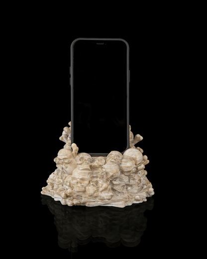 Bone Throne Phone Holder – All-White Skull Stand | 3D Printed Desk & Gaming Decor