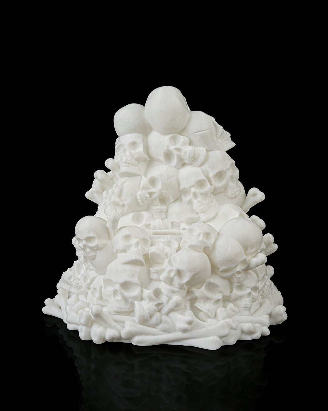 Bone Throne Phone Holder – All-White Skull Stand | 3D Printed Desk & Gaming Decor